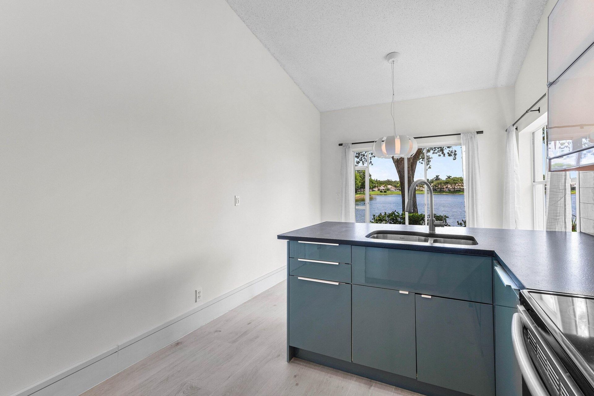 10674 Pelican Drive, Wellington, FL 33414 Photo