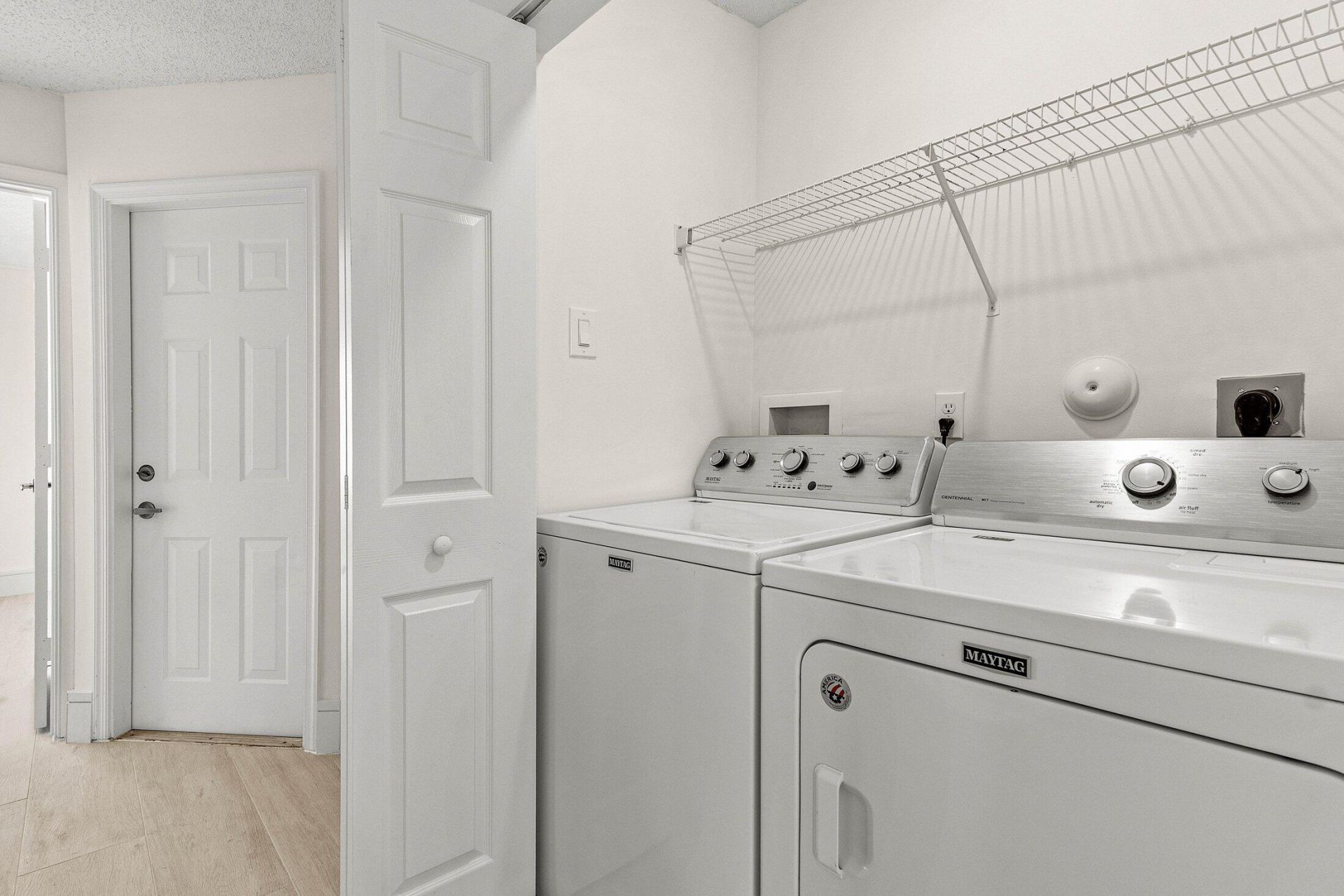 10674 Pelican Drive, Wellington, FL 33414 Photo