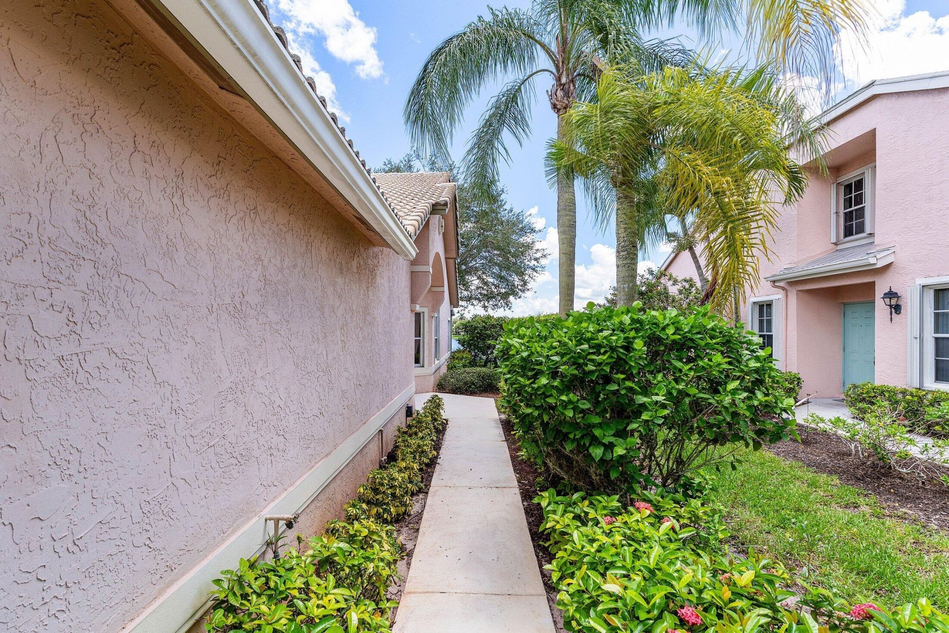 10674 Pelican Drive, Wellington, FL 33414 Photo