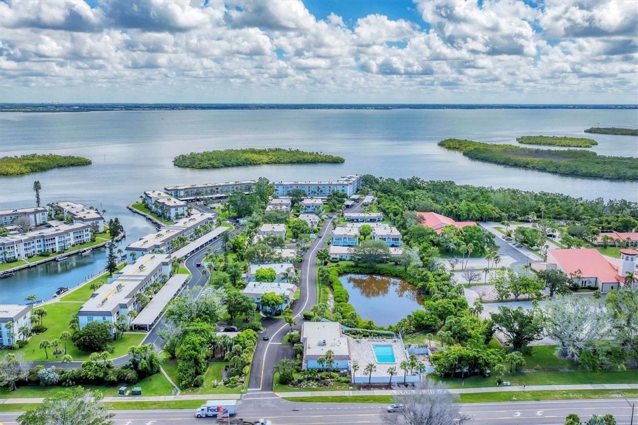 534 Sutton Place, Longboat Key, FL 34228 Photo