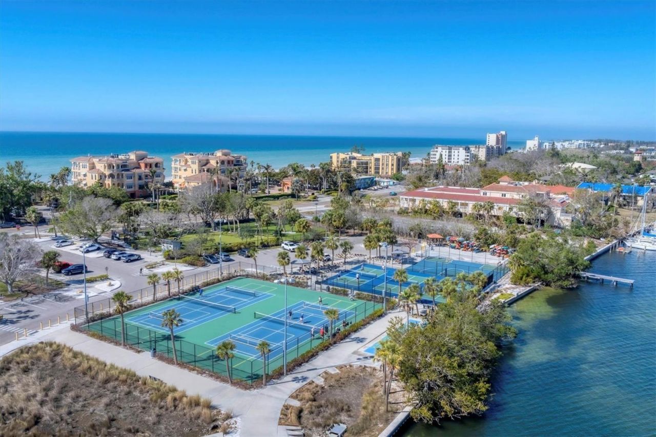 534 Sutton Place, Longboat Key, FL 34228 Photo