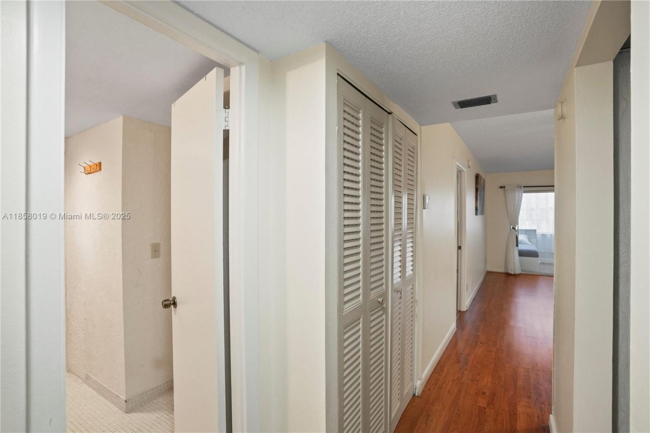 3170 Holiday Springs Blvd, Unit 203, Margate, FL 33063 Photo