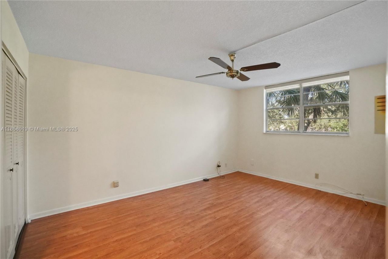 3170 Holiday Springs Blvd, Unit 203, Margate, FL 33063 Photo