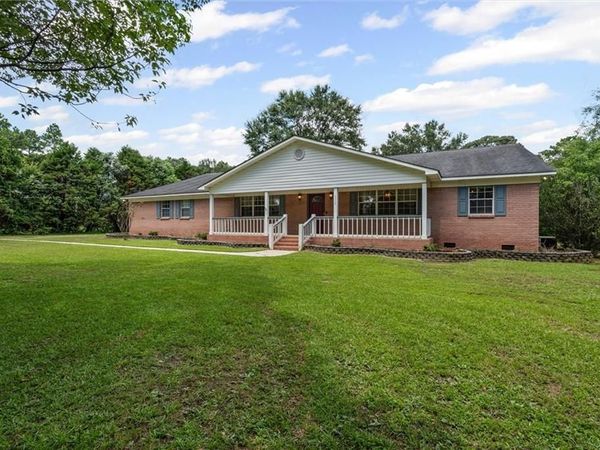 8330 Oak Hill Drive, Semmes, AL 36575
