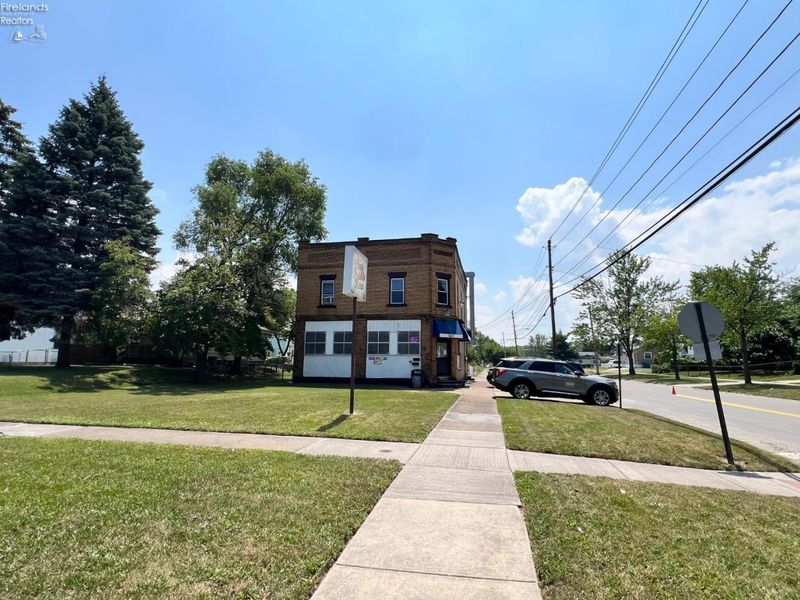 1700 E 31st Street, Lorain, OH 44055 Photo 1