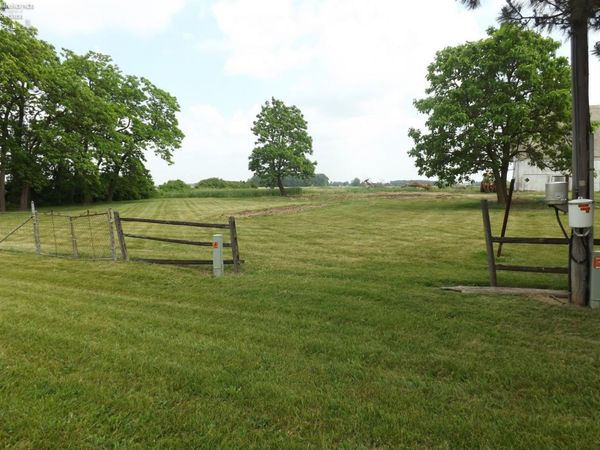 1 W McPherson Highway, Clyde, OH 43410