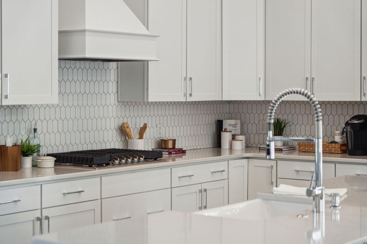 2116 Blue Bayou Boulevard Photo 8