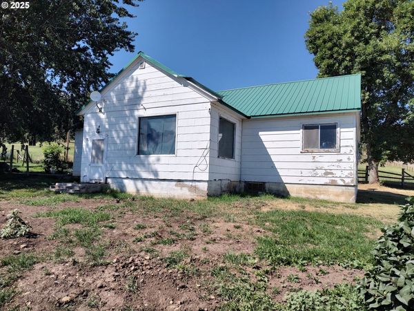 82580 BONER LN, Enterprise, OR 97828