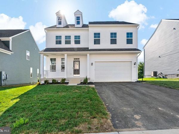 812 LORD FAIRFAX STREET, CHARLES TOWN, WV 25414