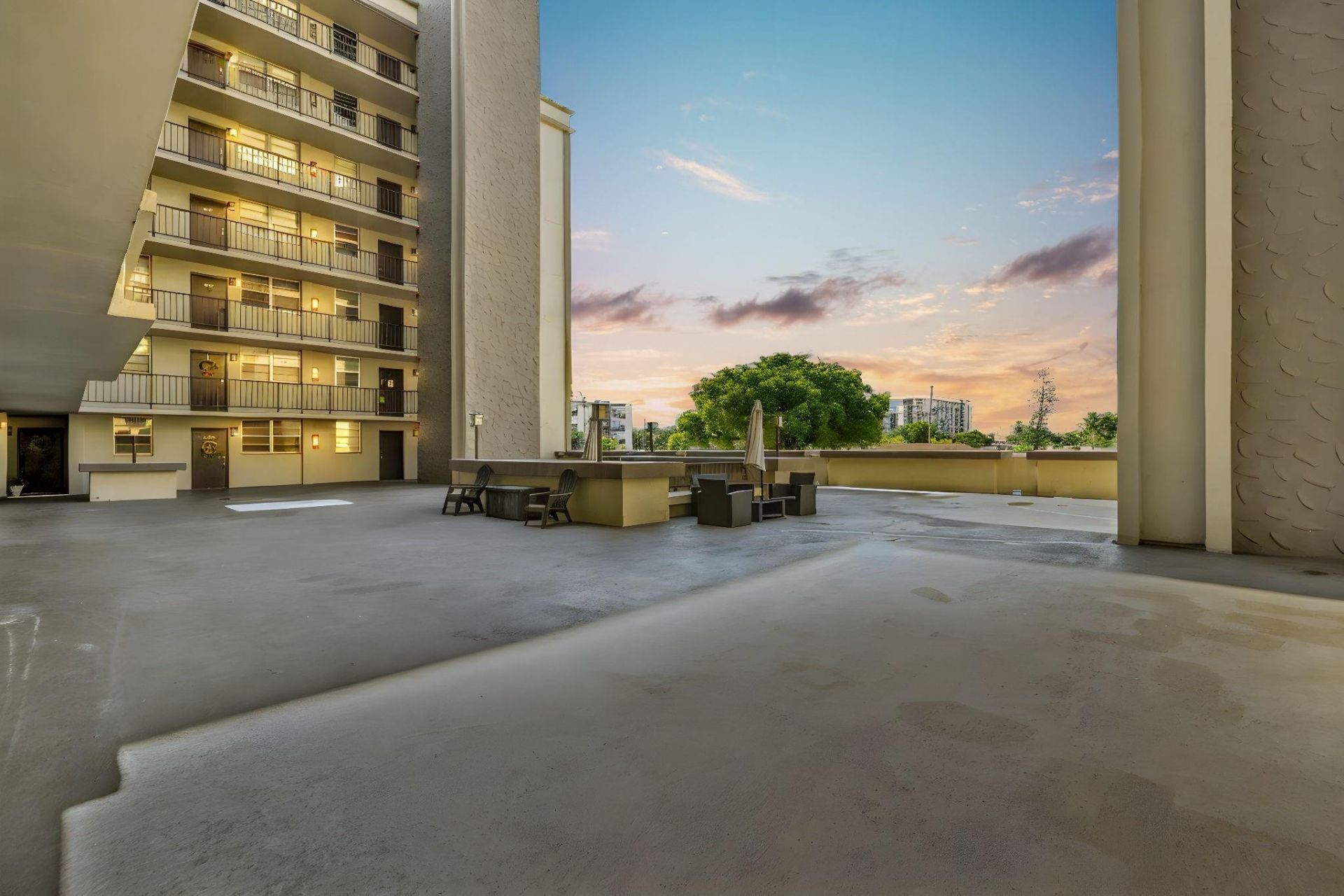 1811 Jefferson Street, Unit 203, Hollywood, FL 33020 Photo