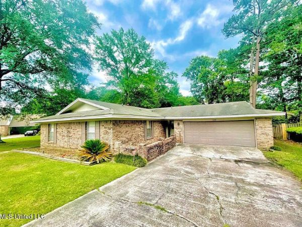 3200 Luper Drive, Hattiesburg, MS 39401