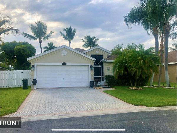 1708 Sawgrass Circle, Greenacres, FL 33413