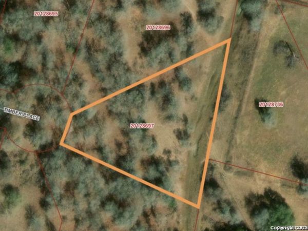 249 Timber Place, La Vernia, TX 78121