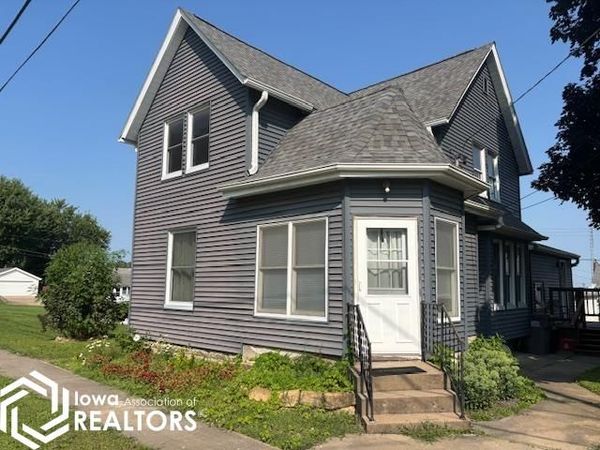 63 W 5th Street, Dallas City, IL 62330