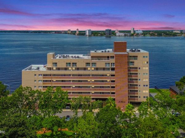 1592 LE BARON Avenue, Jacksonville, FL 32207