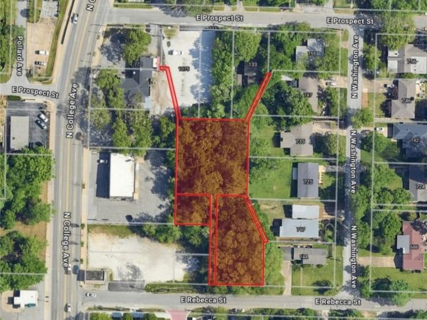E Rebecca Street, Fayetteville, AR 72701