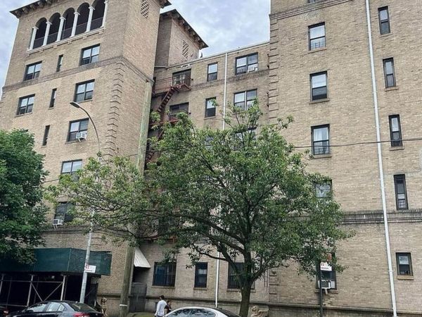 70-35 BROADWAY, Unit D10, Jackson Heights, NY 11372