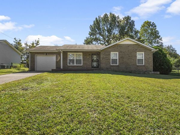 216 Bob White Drive, Clarksville, TN 37042