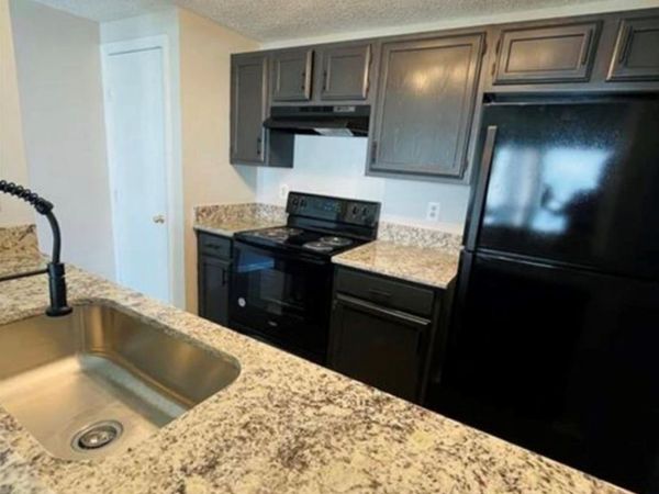 1624 Arlyn Circle, Unit G, Charlotte, NC 28213