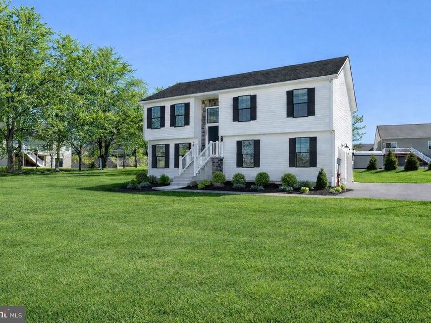 1280 Maple Lane, Unit 10, Hanover, PA 17331 Main Photo