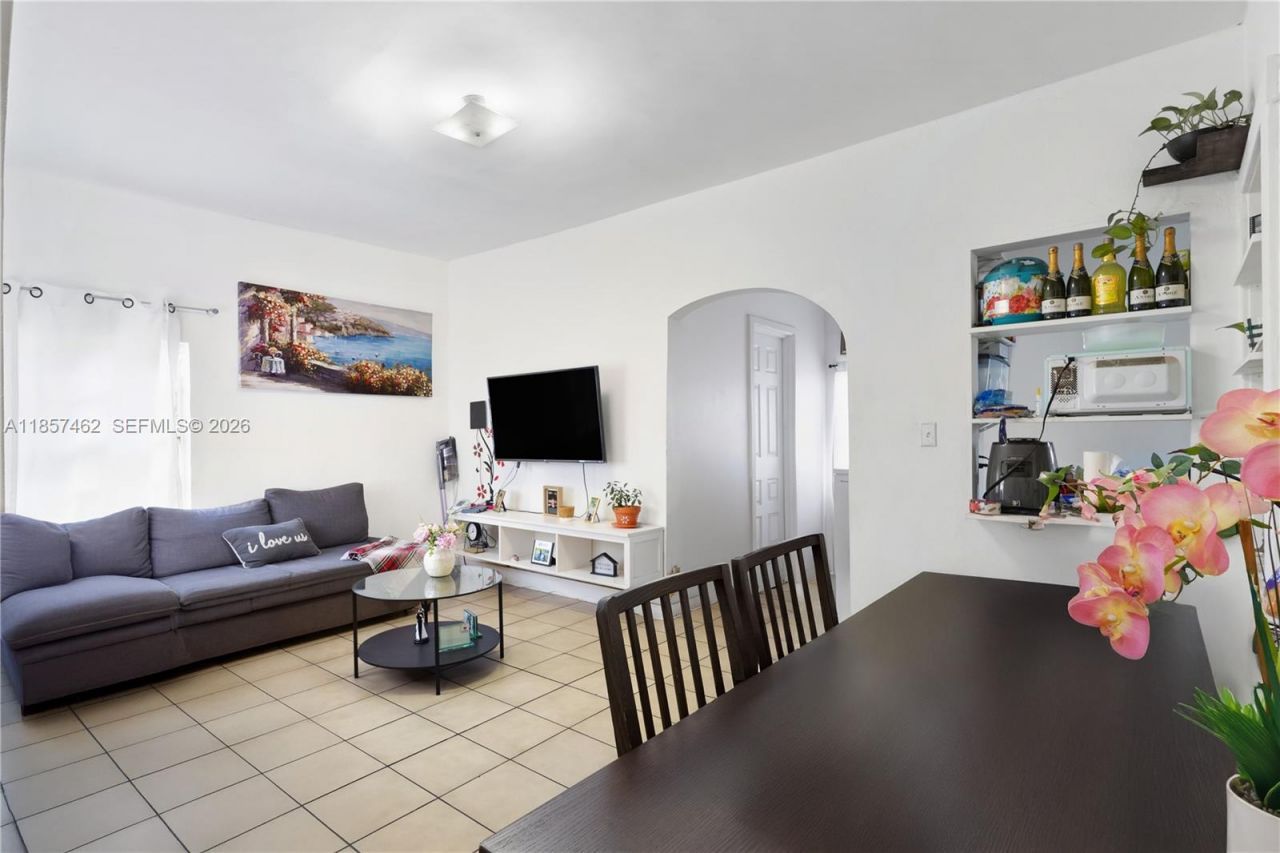 2367 SW 19th St, Miami, FL 33145 Photo