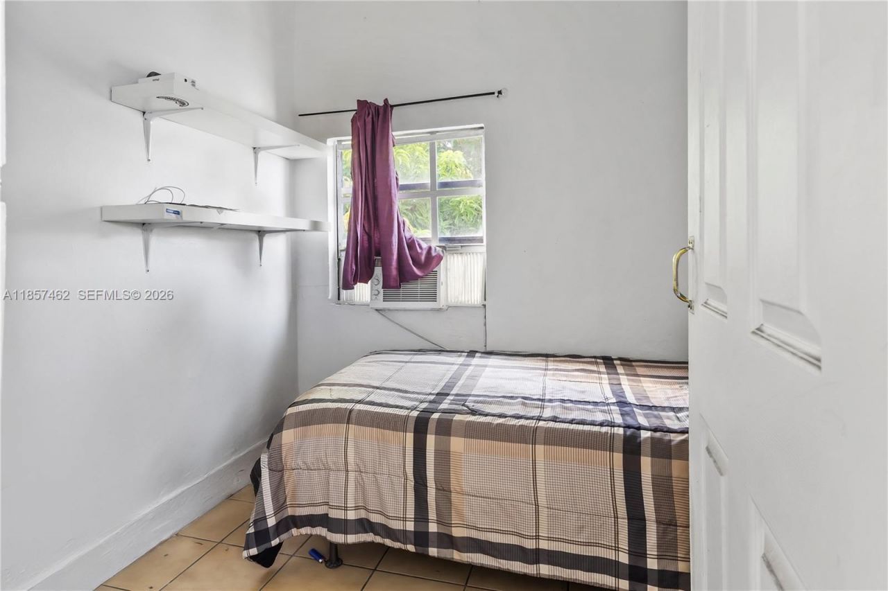 2367 SW 19th St, Miami, FL 33145 Photo