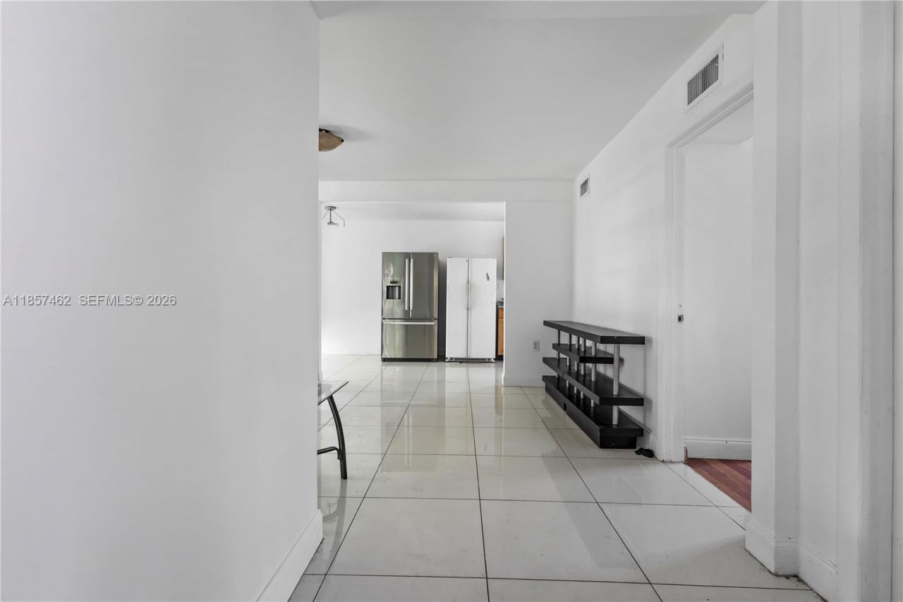 2367 SW 19th St, Miami, FL 33145 Photo