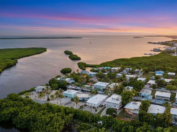 1210 Cactus Street, KEY LARGO, FL 33037