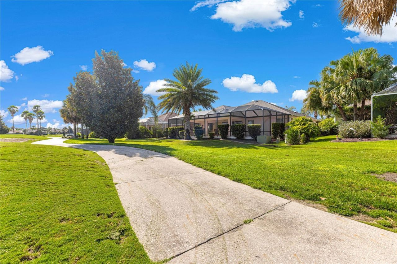 949 Isle Of Palms Path, The Villages, FL 32162 Photo