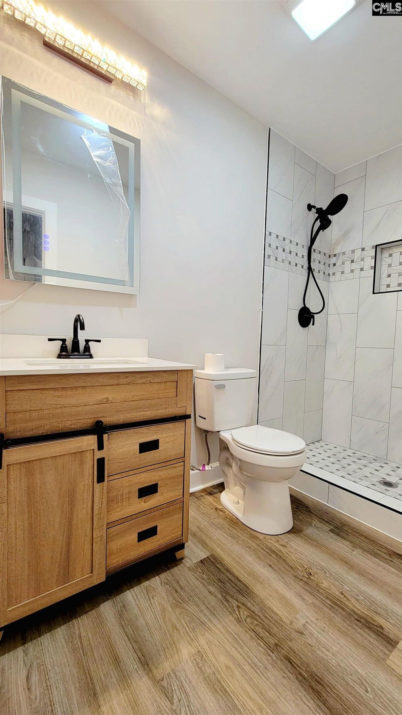 1740 Southbound Road Photo 14