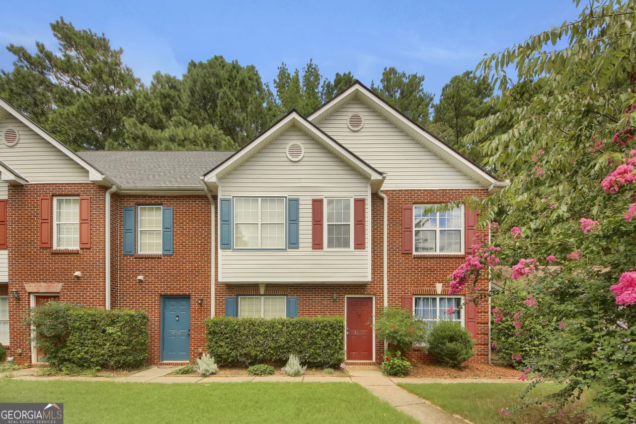 4255 Glen Iris Drive, Cumming, GA 30040 Main Photo