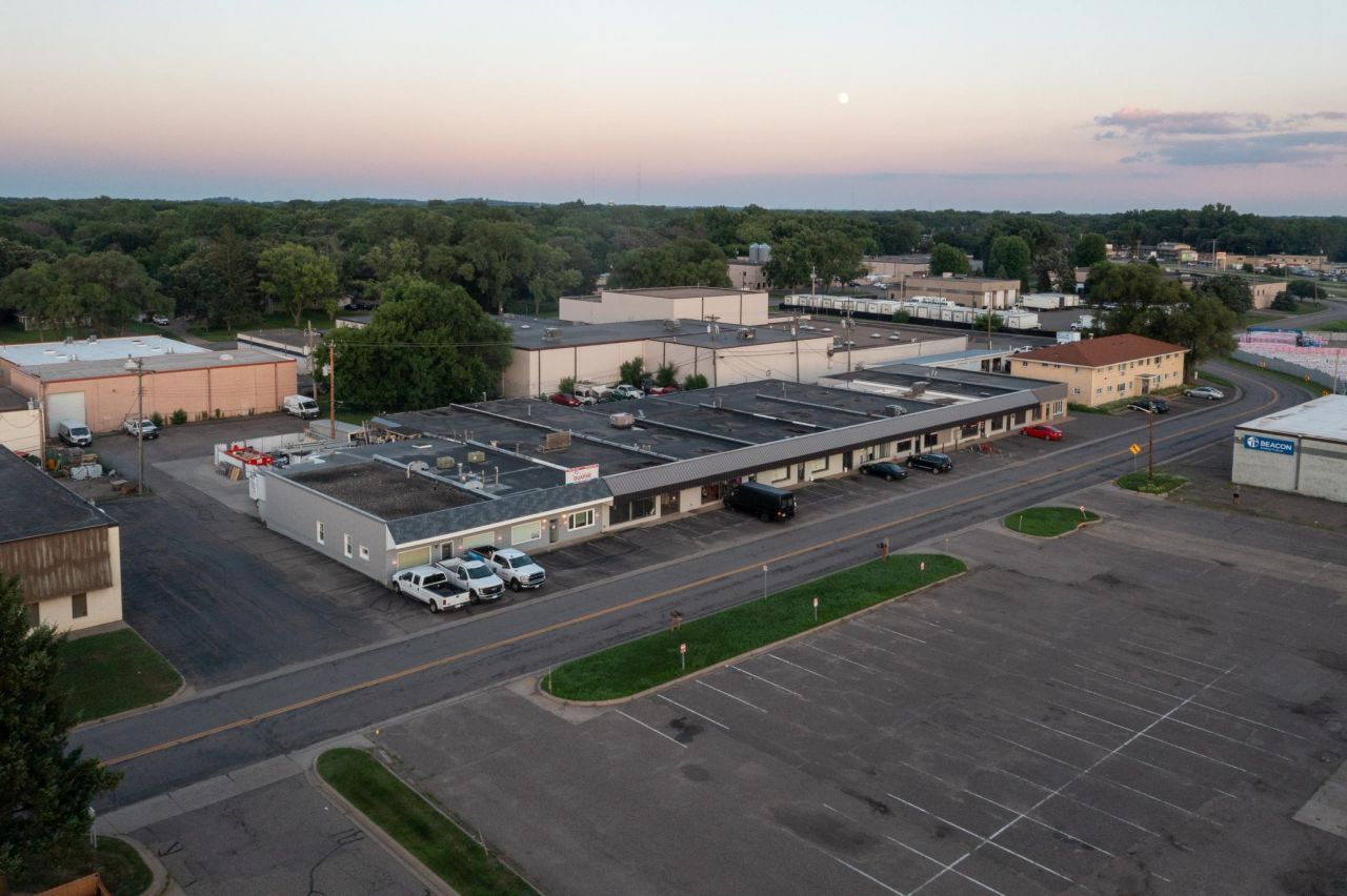 8409 Center Drive Ne, Spring Lake Park, MN 55432 Main Photo