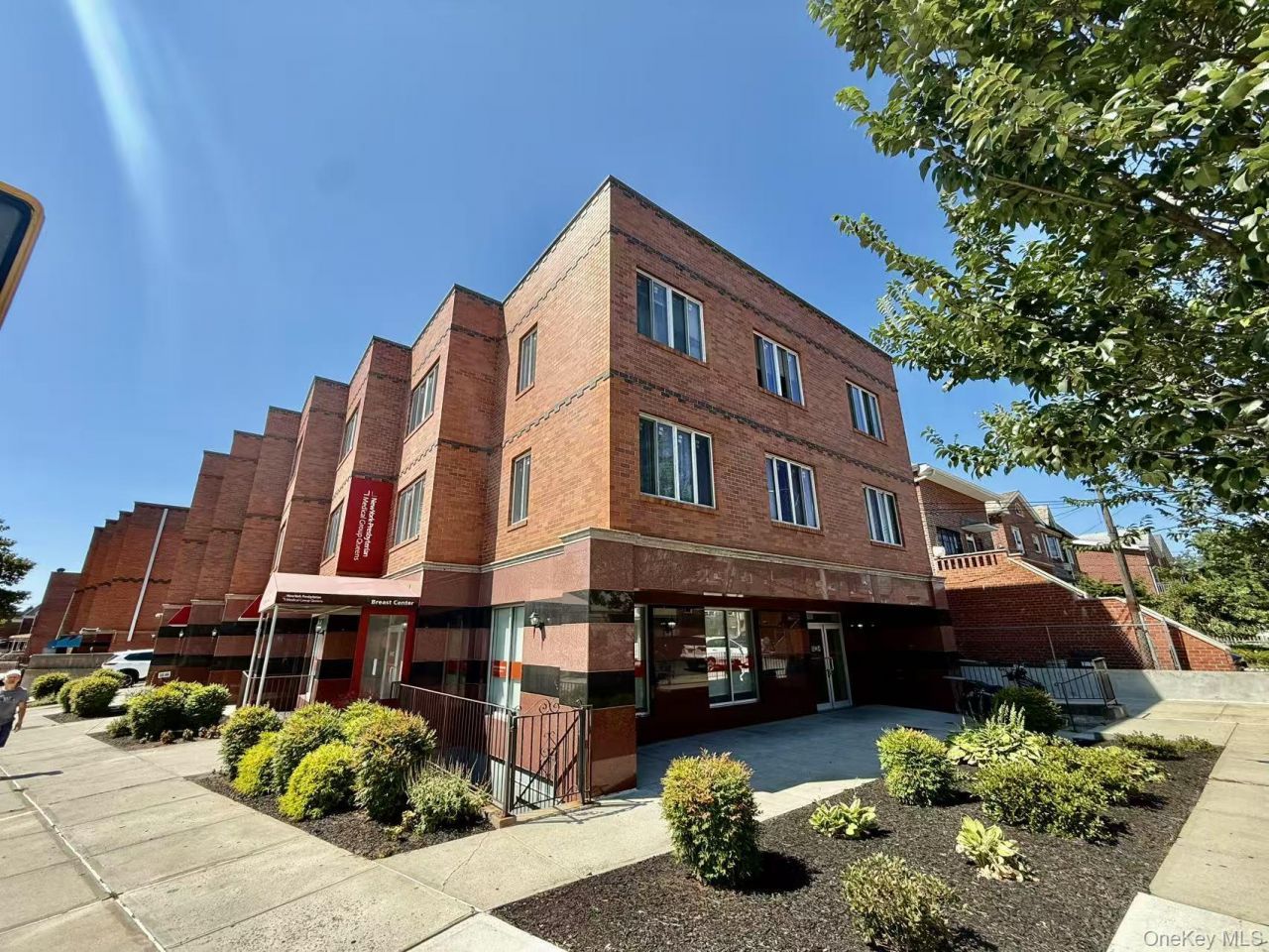 5804 Main Street, Unit 2D, Flushing, NY 11355 Main Photo
