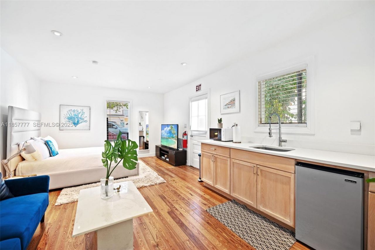 36 Phoenetia Ave, Coral Gables, FL 33134 Photo