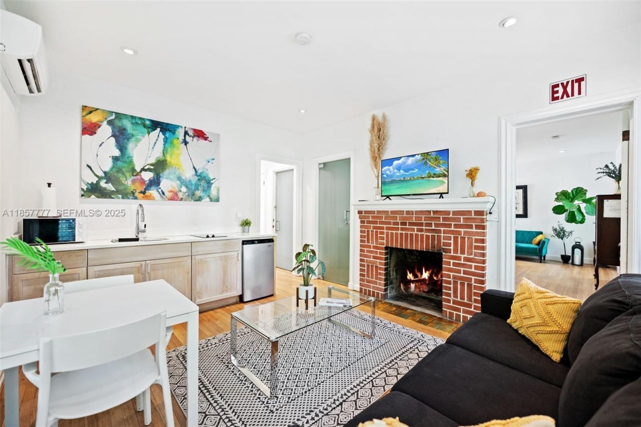 36 Phoenetia Ave, Coral Gables, FL 33134 Photo