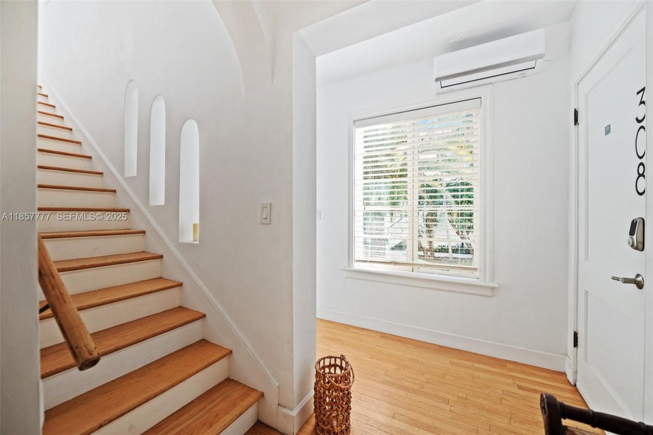 36 Phoenetia Ave, Coral Gables, FL 33134 Photo