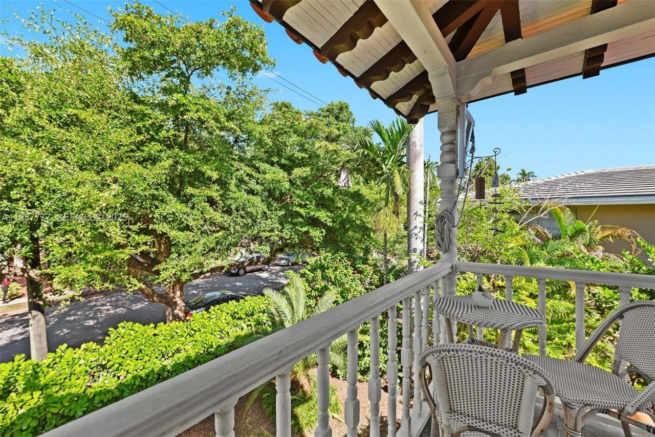 36 Phoenetia Ave, Coral Gables, FL 33134 Photo