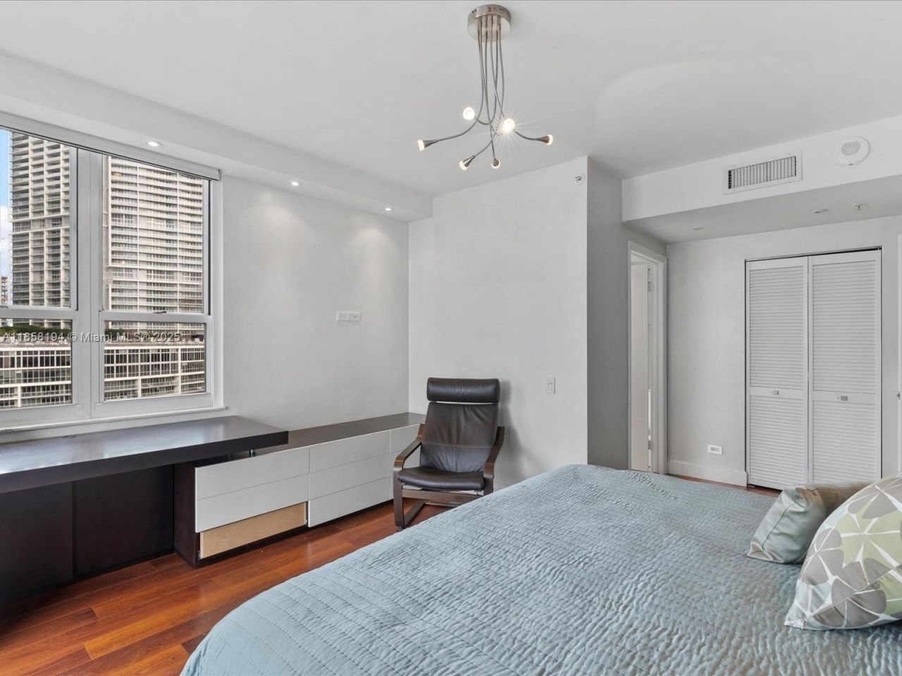 701 Brickell Key Blvd, Unit 1603, Miami, FL 33131 Photo