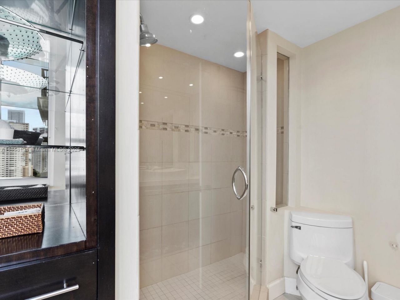 701 Brickell Key Blvd, Unit 1603, Miami, FL 33131 Photo