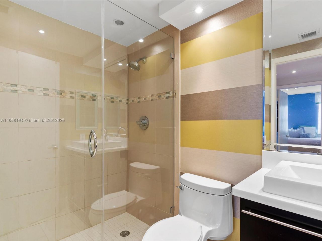 701 Brickell Key Blvd, Unit 1603, Miami, FL 33131 Photo