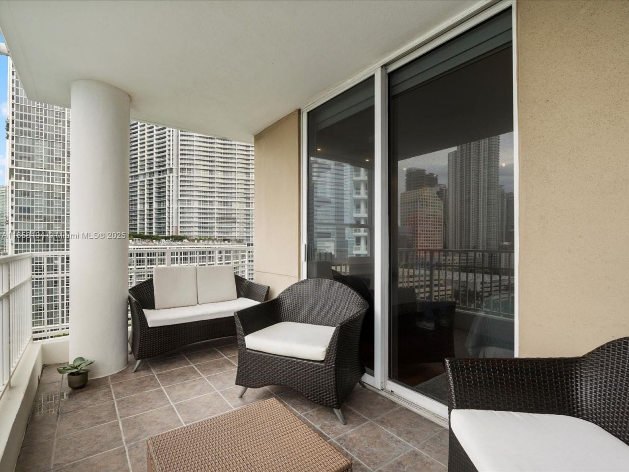 701 Brickell Key Blvd, Unit 1603, Miami, FL 33131 Photo