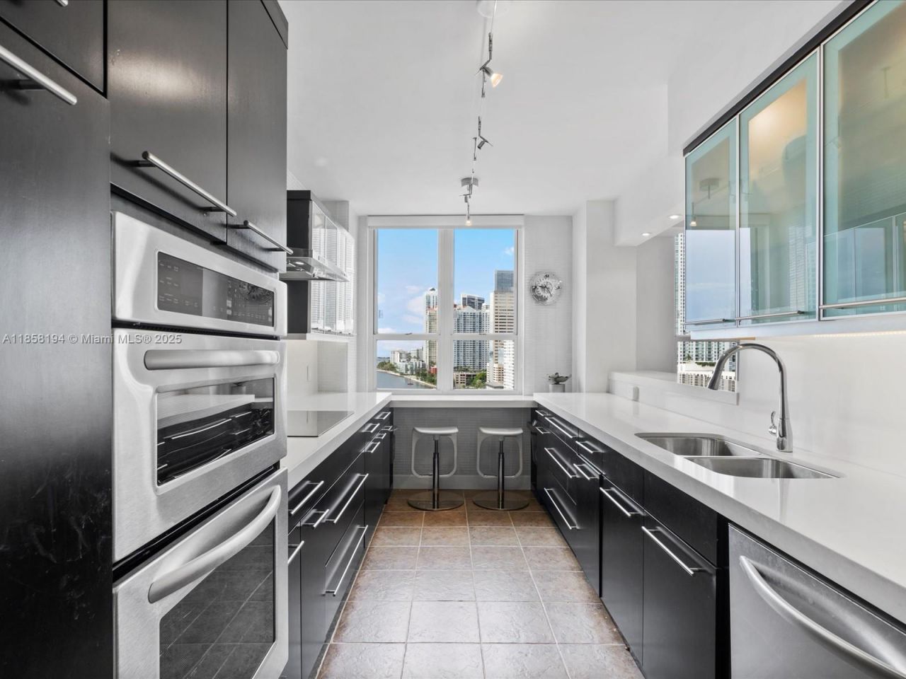 701 Brickell Key Blvd, Unit 1603, Miami, FL 33131 Photo