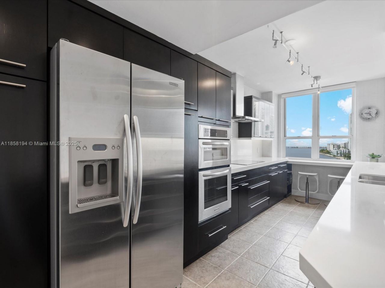 701 Brickell Key Blvd, Unit 1603, Miami, FL 33131 Photo