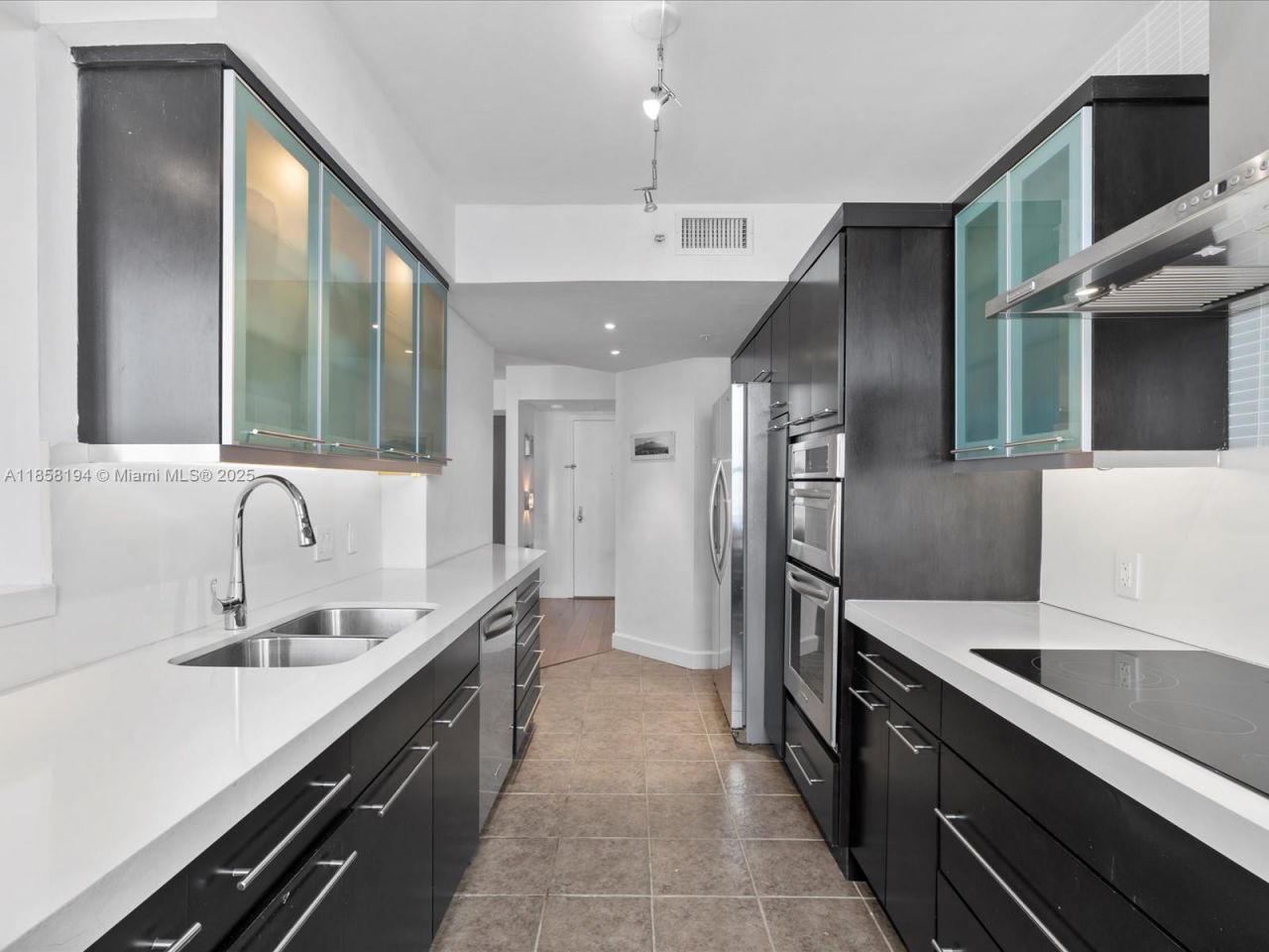 701 Brickell Key Blvd, Unit 1603, Miami, FL 33131 Photo