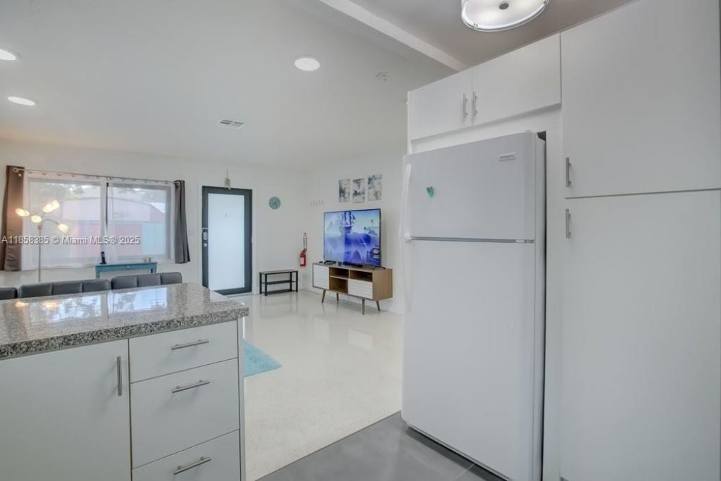 1700 SW 20th St, Unit A, Fort Lauderdale, FL 33315 Photo