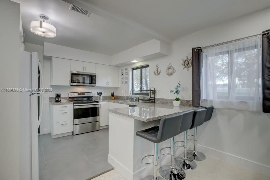 1700 SW 20th St, Unit A, Fort Lauderdale, FL 33315 Photo