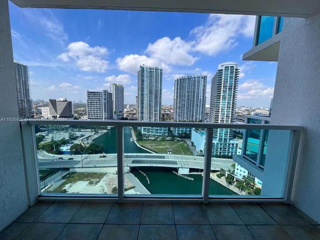 31 SE 5th St, Unit 2603, Miami, FL 33131 Photo