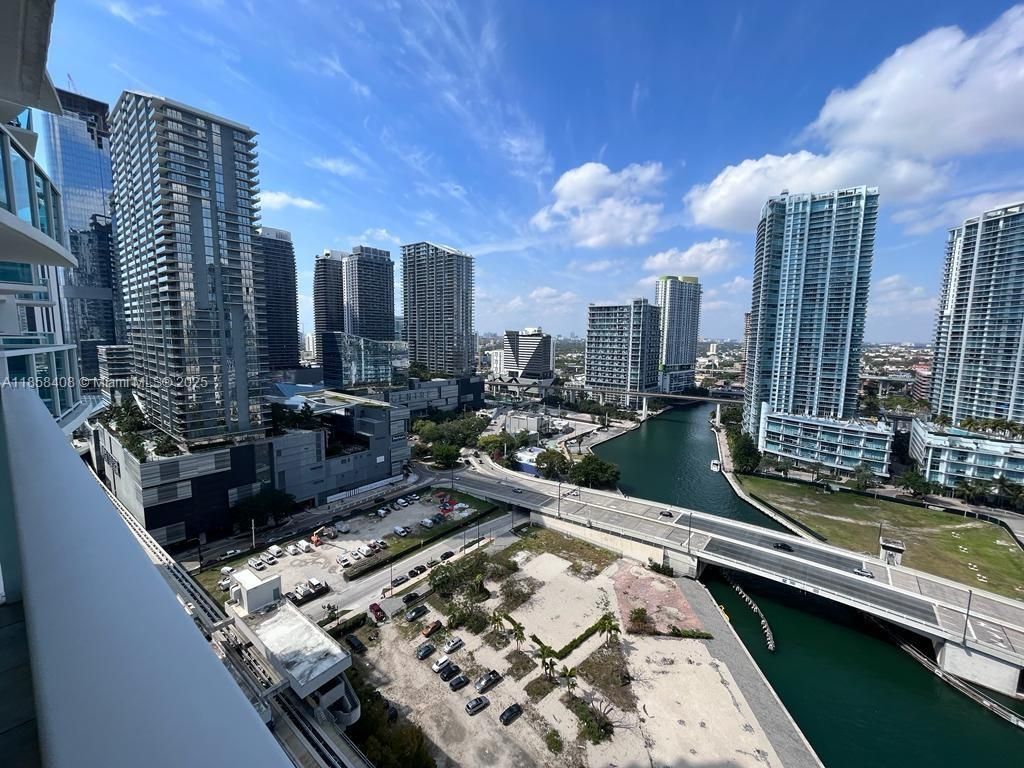 31 SE 5th St, Unit 2603, Miami, FL 33131 Photo