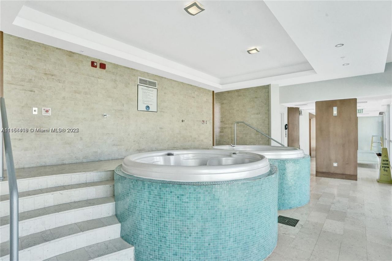 31 SE 5th St, Unit 2603, Miami, FL 33131 Photo