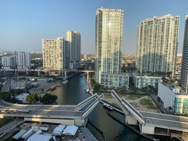 31 SE 5th St, Unit 2603, Miami, FL 33131 Photo